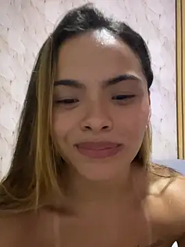 Snapshot of safadinhaquenteW chatting on 04/30/26, 04:02 safadinhaquenteW online show from 04/30/26, 04:02