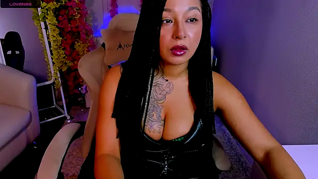 Aisha Goldstein online show from 11/25/25, 05:51