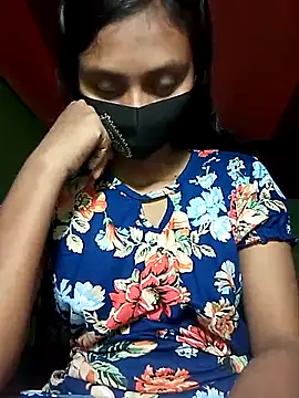 Snapshot of Night_Queen20 chatting on 10/23/25, 08:57 Night Queen20 online show from 10/23/25, 08:57