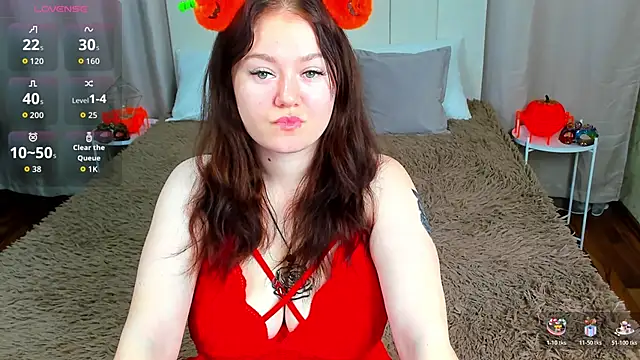 Snapshot of ElisSweety chatting on 10/23/25, 01:27 ElisSweety online show from 10/23/25, 01:27