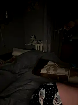 Snapshot of Barby_Kiss chatting on 10/18/25, 08:42 Barby Kiss online show from 10/18/25, 08:42