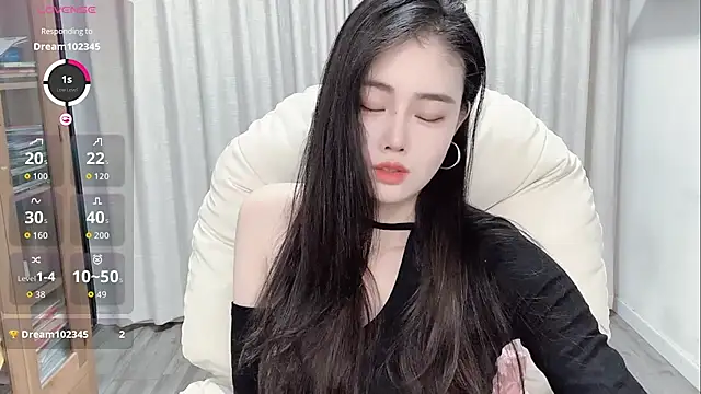 Snapshot of XFDLL-BAOBEI chatting on 10/16/25, 01:39 XFDLL-BAOBEI online show from 10/16/25, 01:39