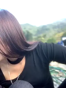 Snapshot of Linh_sexyy chatting on 11/21/25, 06:12 Linh sexyy online show from 11/21/25, 06:12