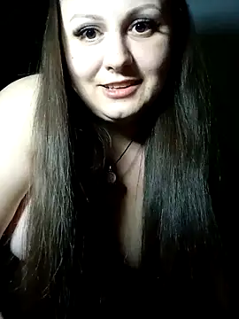 Snapshot of Pyshecka chatting on 10/13/25, 07:25 Pyshecka online show from 10/13/25, 07:25