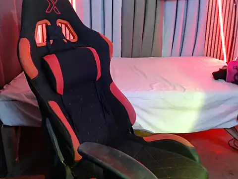 kettie  online show from 11/27/25, 09:33