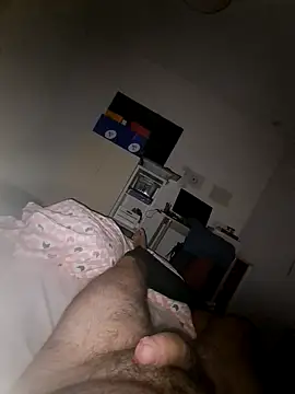 Snapshot of nico33000a chatting on 11/01/25, 07:43 nico33000a online show from 11/01/25, 07:43