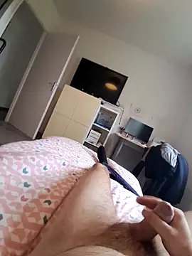 Snapshot of nico33000a chatting on 11/28/25, 12:52 nico33000a online show from 11/28/25, 12:52