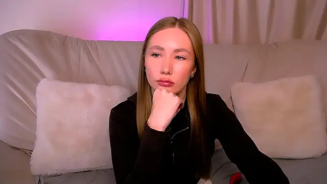 EllyColins online show from 05/22/26, 03:13