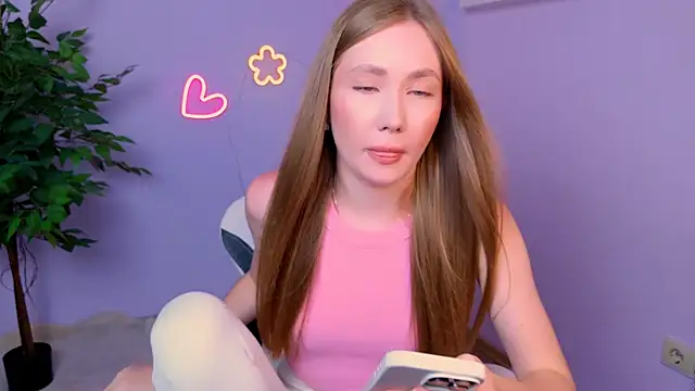 EllyColins online show from 07/04/26, 03:24