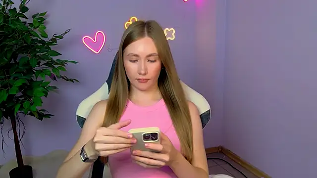 EllyColins online show from 07/10/26, 03:55