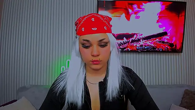 EricaHoff23 online show from 10/17/25, 07:33