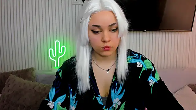EricaHoff23 online show from 10/22/25, 08:58