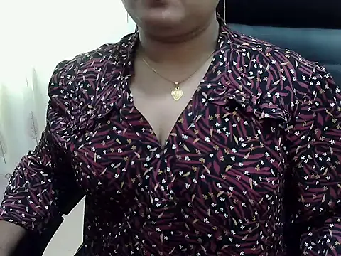 SexyRani2000 online show from 05/04/26, 07:59