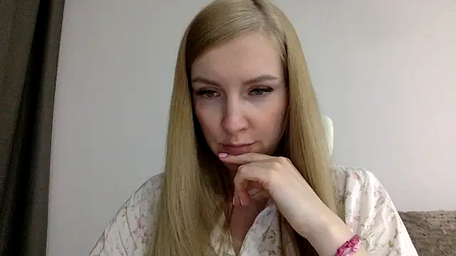 Snapshot of Neralith chatting on 05/16/26, 07:23 Neralith online show from 05/16/26, 07:23