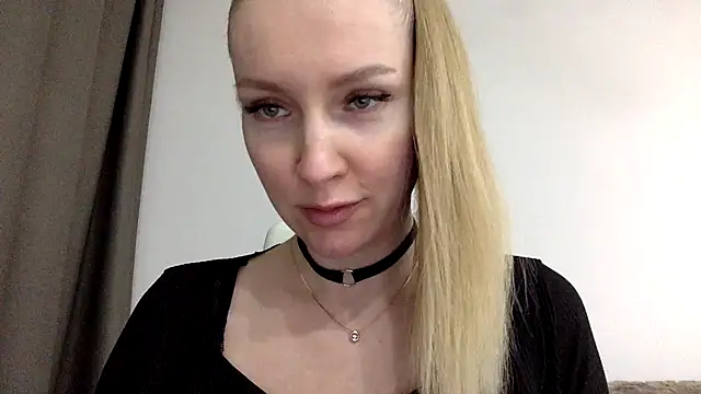 Snapshot of Neralith chatting on 05/19/26, 06:47 Neralith online show from 05/19/26, 06:47