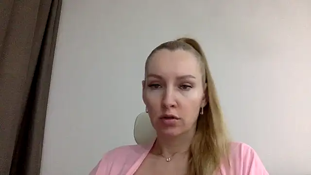 Snapshot of Neralith chatting on 05/21/26, 06:26 Neralith online show from 05/21/26, 06:26