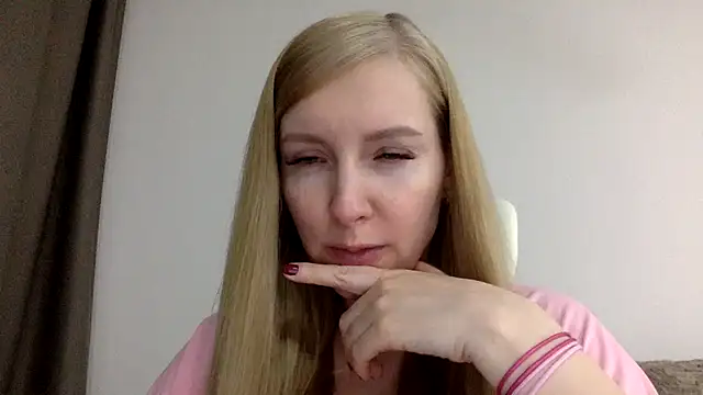 Snapshot of Neralith chatting on 06/01/26, 06:53 Neralith online show from 06/01/26, 06:53