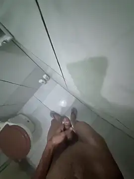 Snapshot of magrelo10 chatting on 10/16/25, 08:15 magrelo10 online show from 10/16/25, 08:15