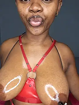 Snapshot of certifiedhottie2025 chatting on 12/21/25, 08:05 certifiedhottie2025 online show from 12/21/25, 08:05