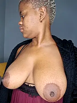 Snapshot of certifiedhottie2025 chatting on 03/07/26, 04:31 certifiedhottie2025 online show from 03/07/26, 04:31