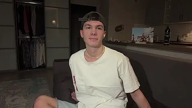 Snapshot of Jeremy1Scott chatting on 11/12/25, 03:18 Jeremy1Scott online show from 11/12/25, 03:18