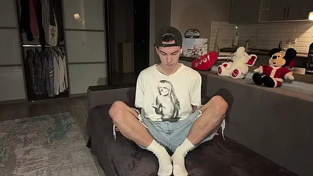 Snapshot of Jeremy1Scott chatting on 11/16/25, 03:34 Jeremy1Scott online show from 11/16/25, 03:34