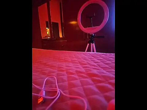 Babiwife online show from 11/14/25, 01:37