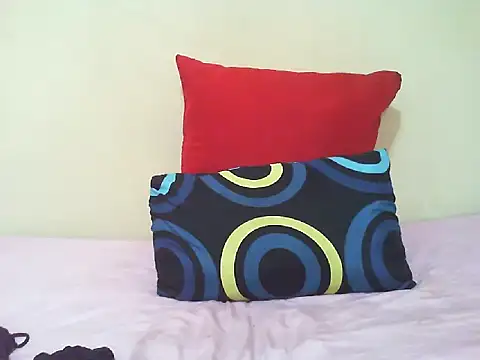 Snapshot of LICIOUSEBOOBSXX chatting on 12/01/25, 10:42 LICIOUSEBOOBSXX online show from 12/01/25, 10:42