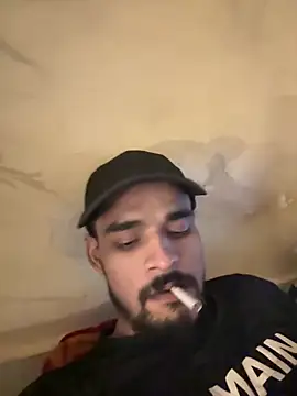 Snapshot of Hotmastersex chatting on 12/16/25, 07:08 Hotmastersex online show from 12/16/25, 07:08