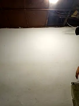 Snapshot of lacrespa24 chatting on 10/16/25, 01:28 lacrespa24 online show from 10/16/25, 01:28