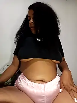 Snapshot of lacrespa24 chatting on 11/04/25, 07:07 lacrespa24 online show from 11/04/25, 07:07