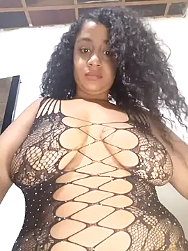 Snapshot of lacrespa24 chatting on 11/05/25, 01:38 lacrespa24 online show from 11/05/25, 01:38