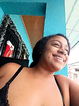 Snapshot of lacrespa24 chatting on 11/29/25, 04:32 lacrespa24 online show from 11/29/25, 04:32