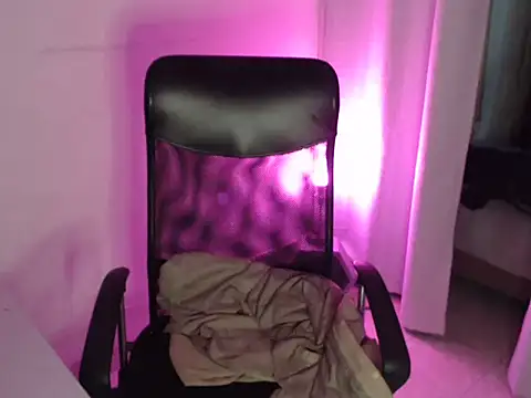 KingSuccubus online show from 10/17/25, 10:56