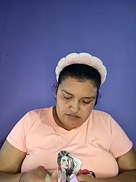 Snapshot of natt-bigass chatting on 04/17/26, 02:14 natt-bigass online show from 04/17/26, 02:14