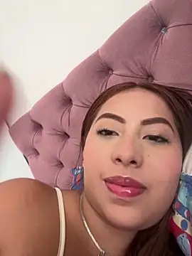 Emily Joee online show from 10/25/25, 03:51