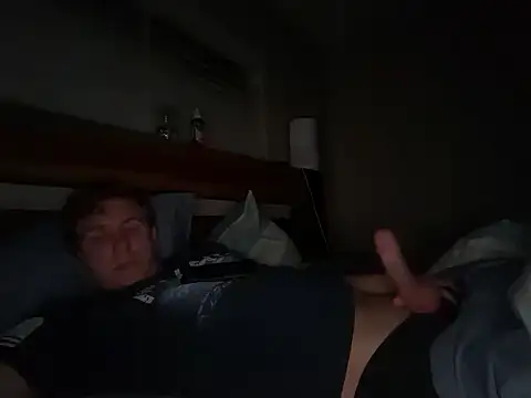 eddieeeeee1232 online show from 11/17/25, 04:40