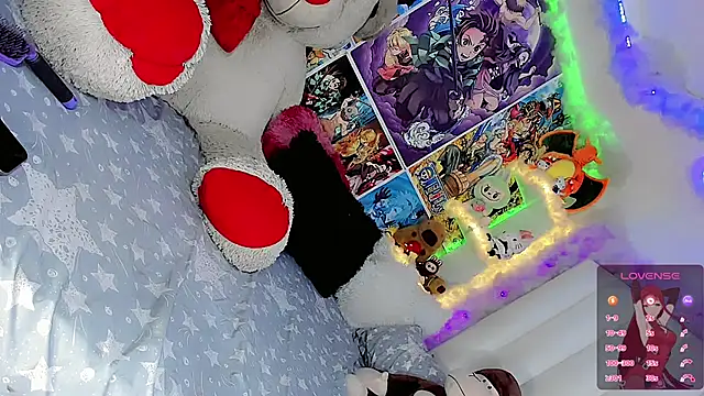 Estefany Leeon online show from 11/21/25, 03:00