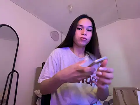 Snapshot of sweetakana chatting on 11/24/25, 05:40 sweetakana online show from 11/24/25, 05:40