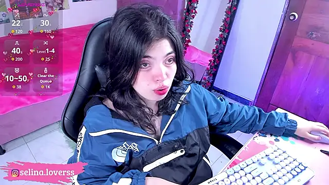 Snapshot of selina_lovers_ chatting on 03/15/26, 03:23 selina lovers online show from 03/15/26, 03:23