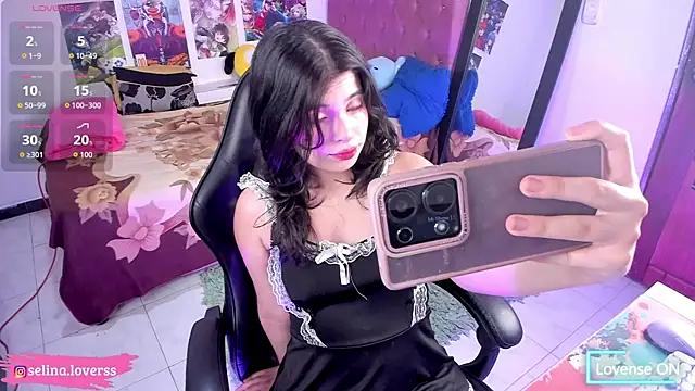 Snapshot of selina_lovers_ chatting on 05/29/26, 03:48 selina lovers online show from 05/29/26, 03:48