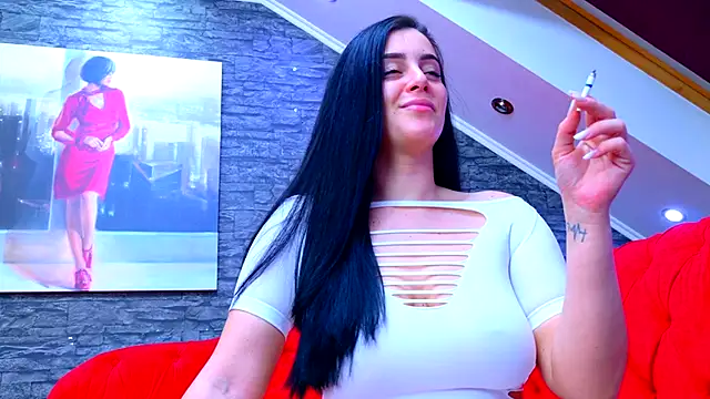 Snapshot of ErikaSins chatting on 10/31/25, 01:12 ErikaSins online show from 10/31/25, 01:12