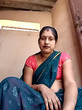 Snapshot of Rayal_bhabi chatting on 10/14/25, 09:43 Rayal bhabi online show from 10/14/25, 09:43