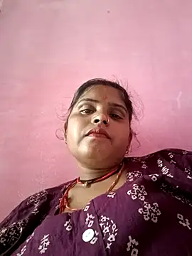 Snapshot of Manya_cute chatting on 10/22/25, 10:26 Manya cute online show from 10/22/25, 10:26