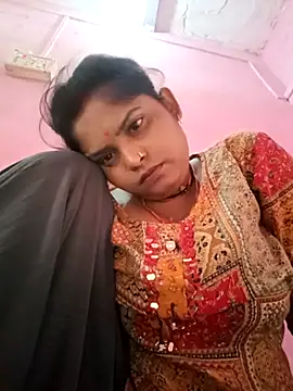 Snapshot of Manya_cute chatting on 10/24/25, 02:08 Manya cute online show from 10/24/25, 02:08