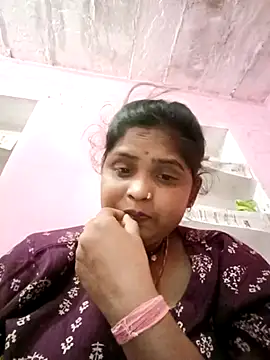 Snapshot of Manya_cute chatting on 10/27/25, 03:21 Manya cute online show from 10/27/25, 03:21