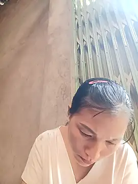 Snapshot of Meo_x chatting on 10/19/25, 02:12 Meo x online show from 10/19/25, 02:12