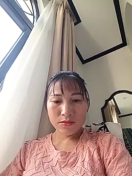 Snapshot of Meo_x chatting on 10/27/25, 12:26 Meo x online show from 10/27/25, 12:26