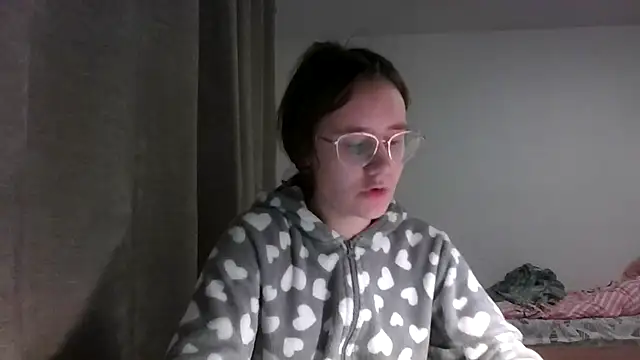 Snapshot of LuckySLove chatting on 01/15/26, 06:44 LuckySLove online show from 01/15/26, 06:44