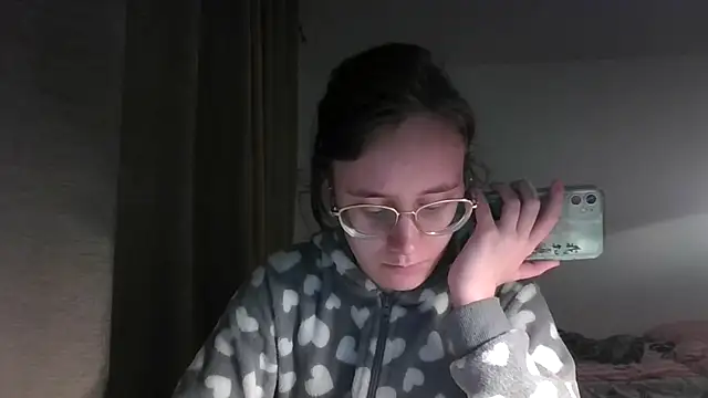 Snapshot of LuckySLove chatting on 02/08/26, 05:49 LuckySLove online show from 02/08/26, 05:49